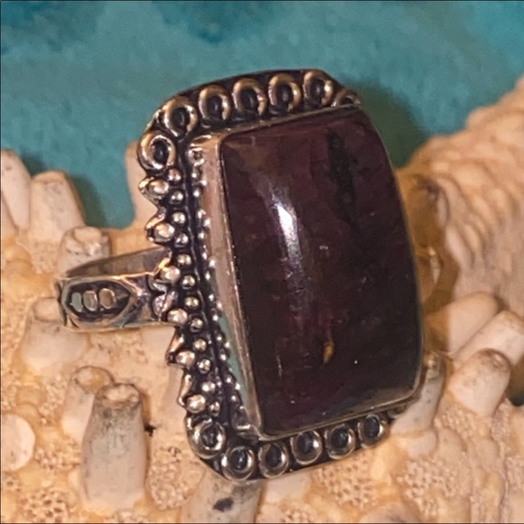 Red Flash Labradorite Gemstone handcrafted vintage ring